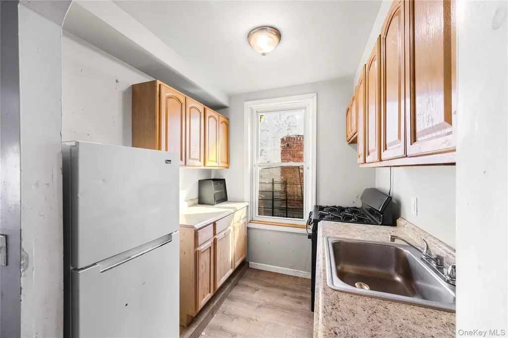 645 Saint Lawrence Avenue Bronx NY 10473