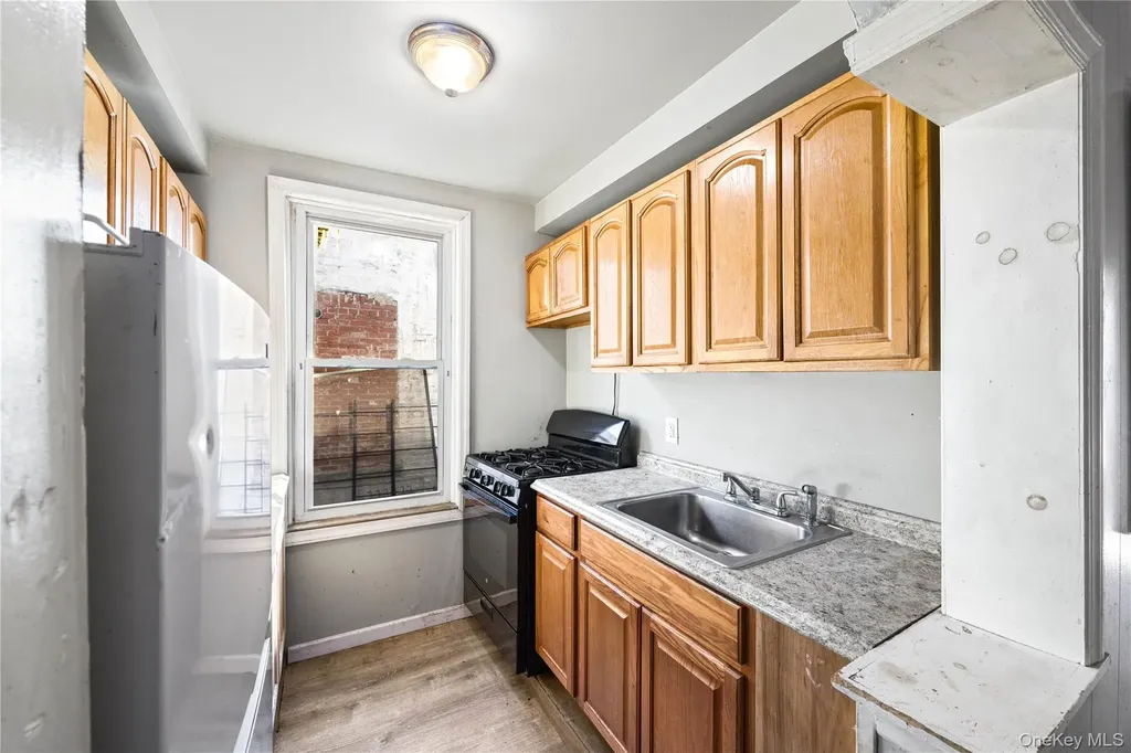 645 Saint Lawrence Avenue Bronx NY 10473