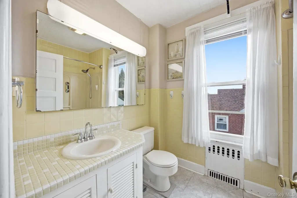 195 Cedar Street Hempstead NY 11550