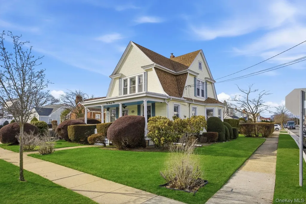 195 Cedar Street Hempstead NY 11550