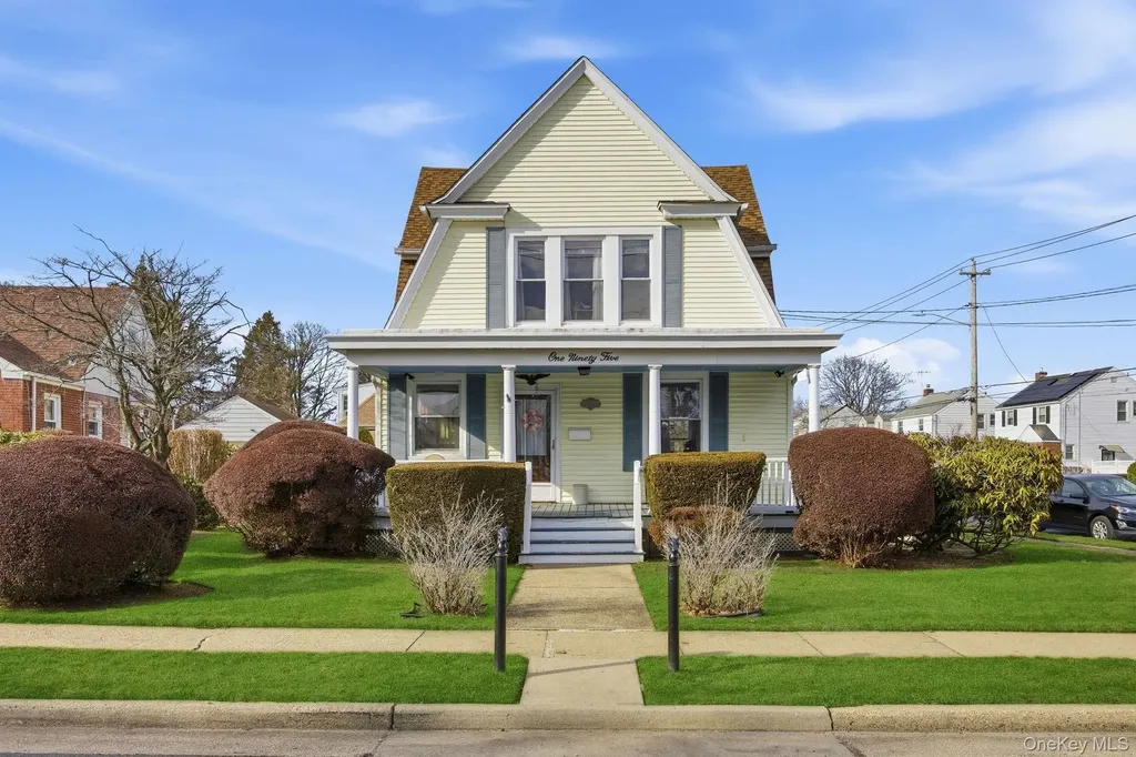 195 Cedar Street Hempstead NY 11550