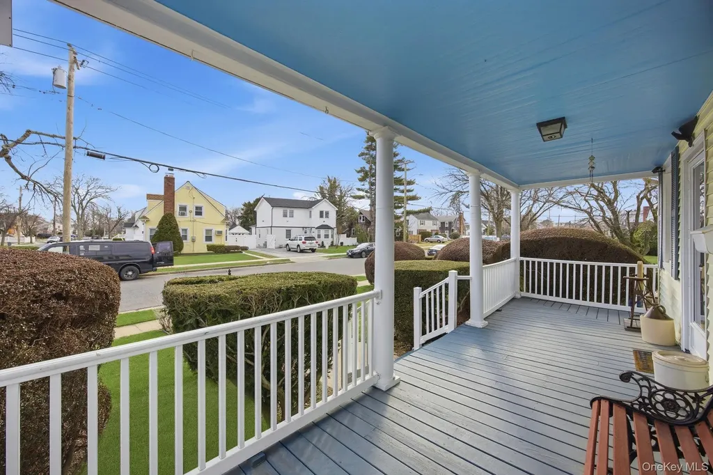 195 Cedar Street Hempstead NY 11550