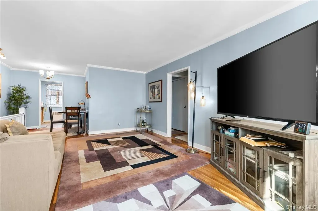 224-07 Kingsbury Avenue Bayside NY 11364