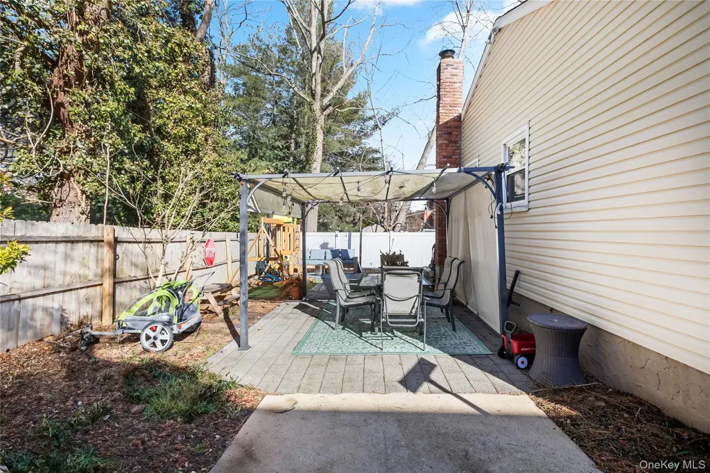 193 Maple Road Wading River NY 11792