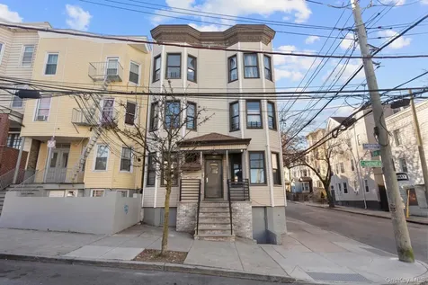 58 Chestnut Street Yonkers NY 10701