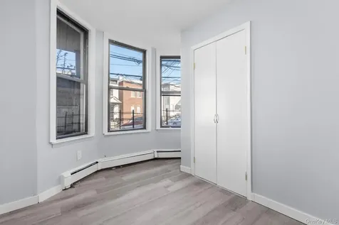 58 Chestnut Street Yonkers NY 10701