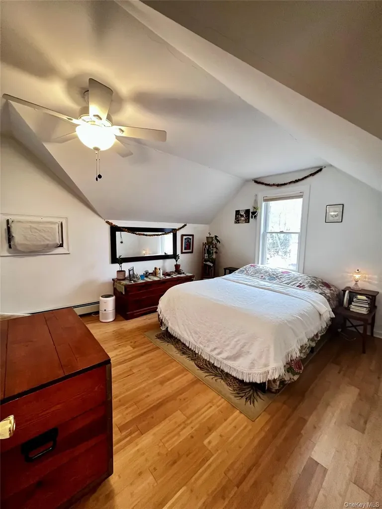 16 Yeoman Lane Cornwall NY 12518