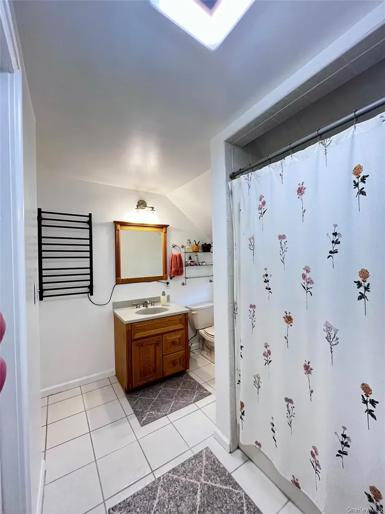 16 Yeoman Lane Cornwall NY 12518