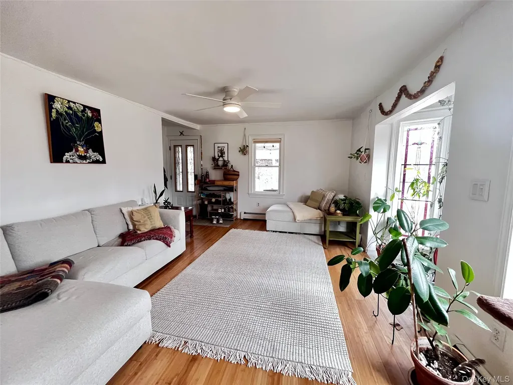 16 Yeoman Lane Cornwall NY 12518