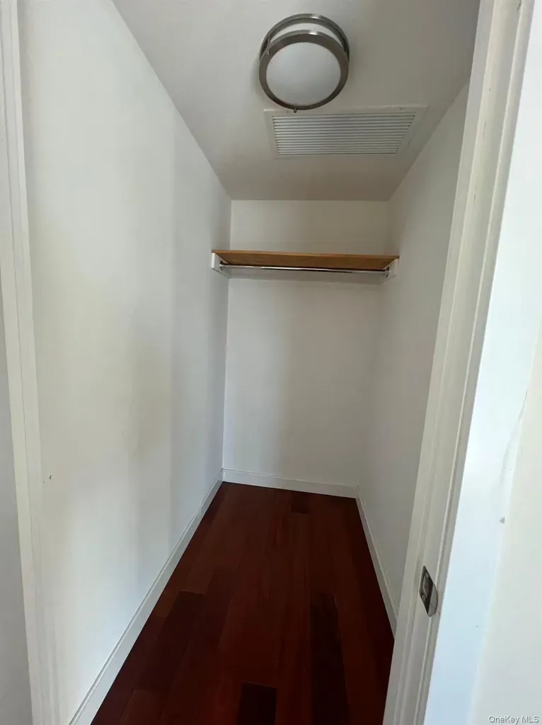 142-38 37th Avenue Flushing NY 11354