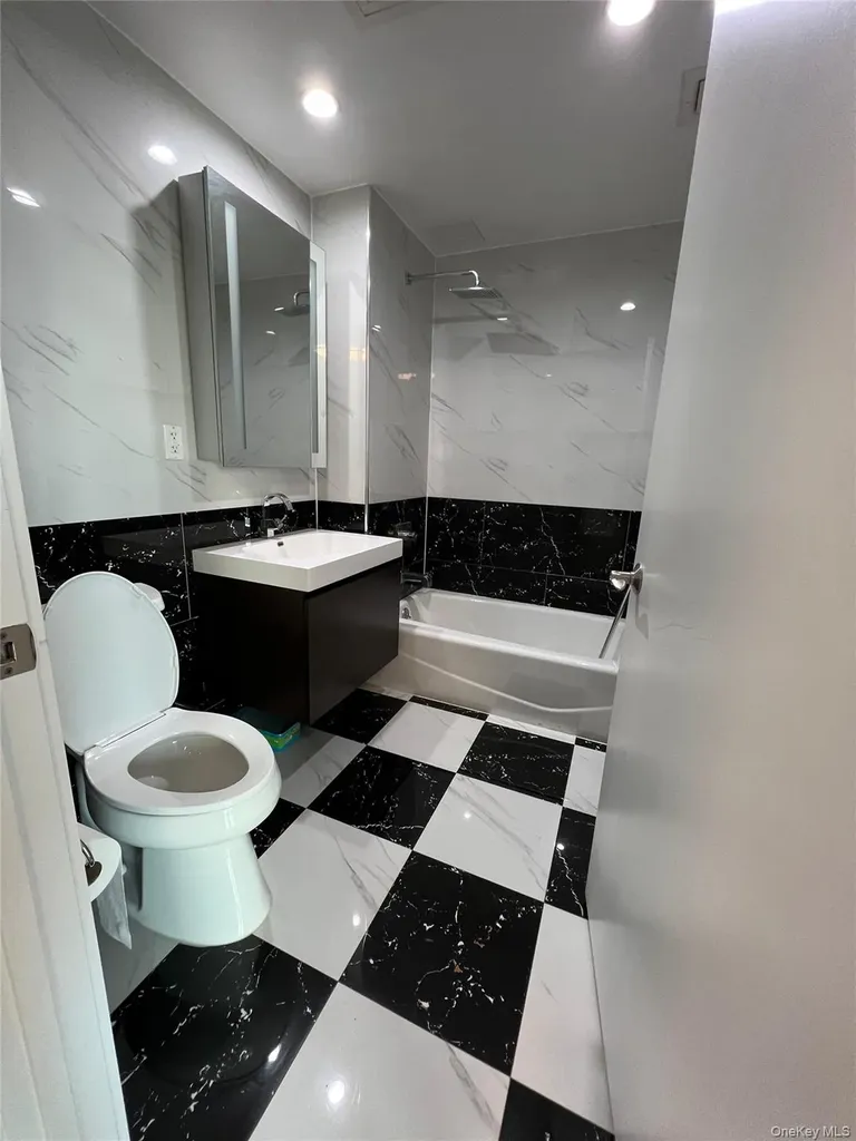 142-38 37th Avenue Flushing NY 11354