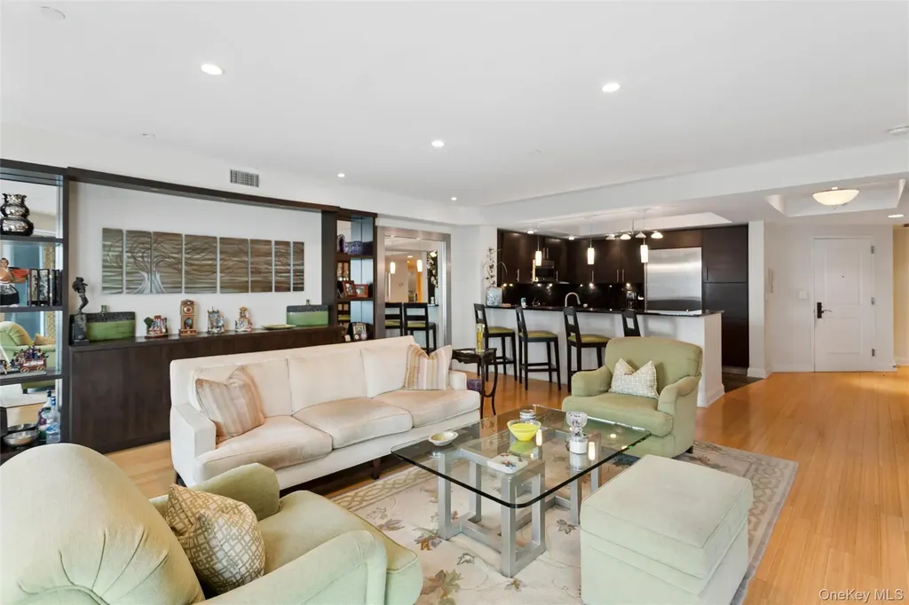 403 E Boardwalk Long Beach NY 11561