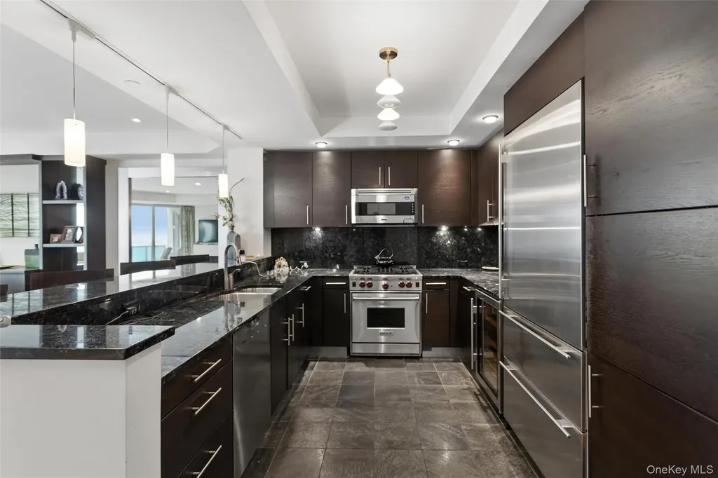 403 E Boardwalk Long Beach NY 11561