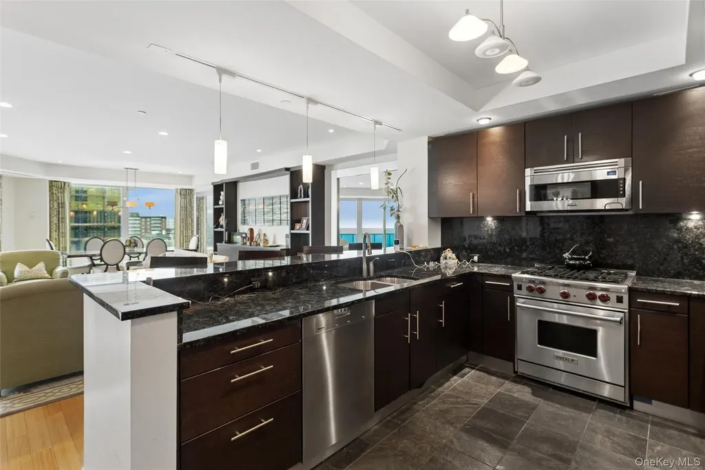 403 E Boardwalk Long Beach NY 11561