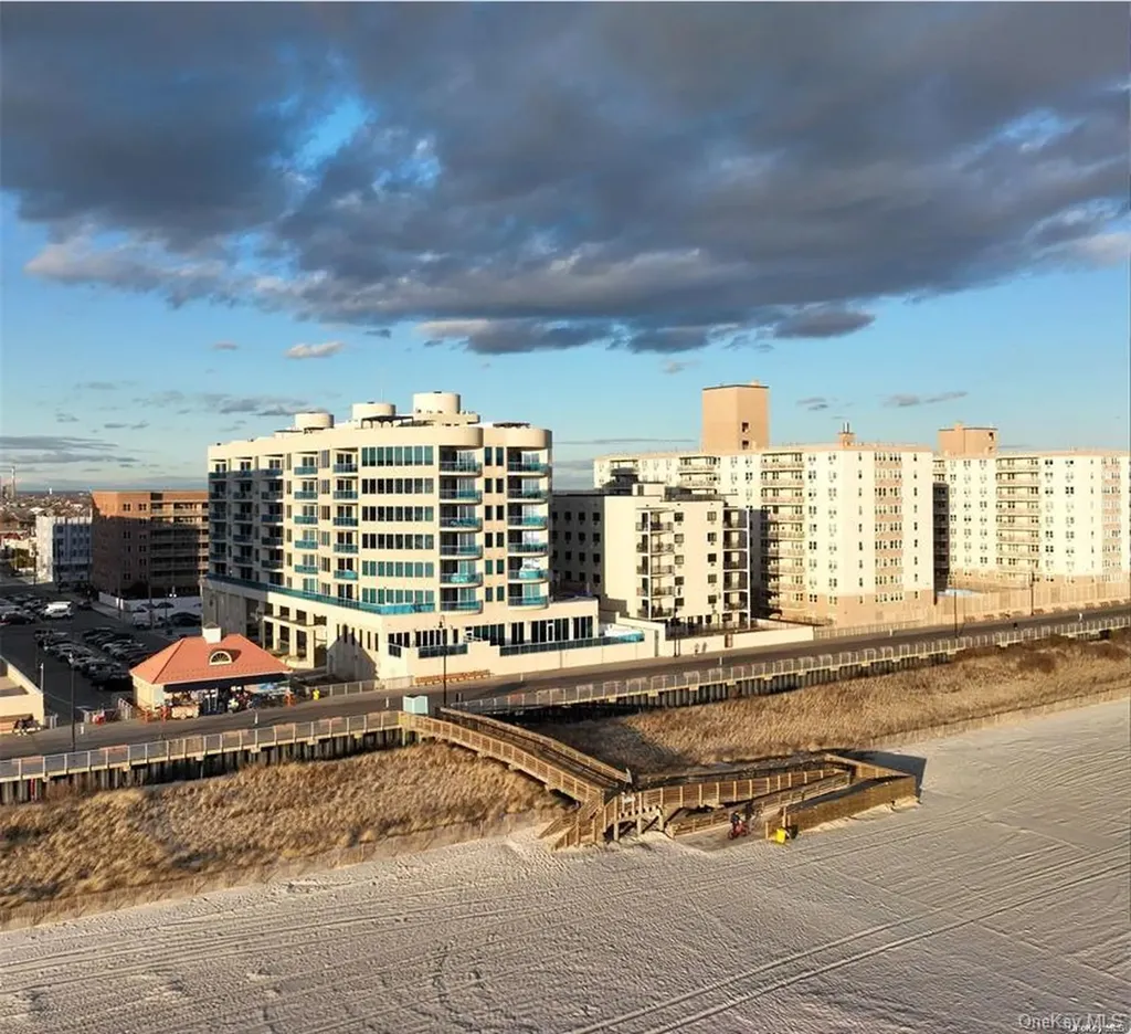 403 E Boardwalk Long Beach NY 11561