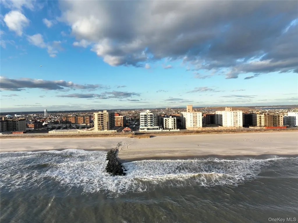 403 E Boardwalk Long Beach NY 11561