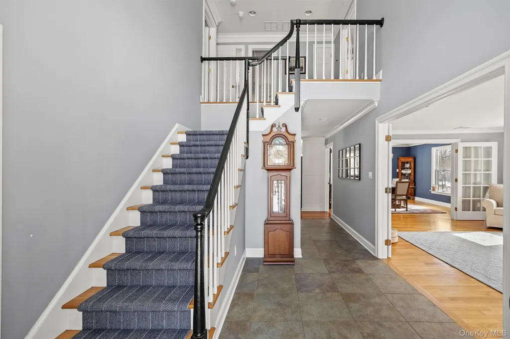 17 Elm Street Red Hook NY 12571