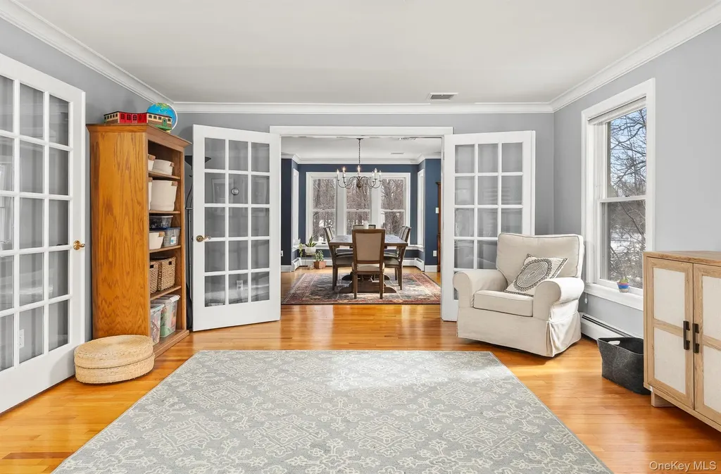 17 Elm Street Red Hook NY 12571