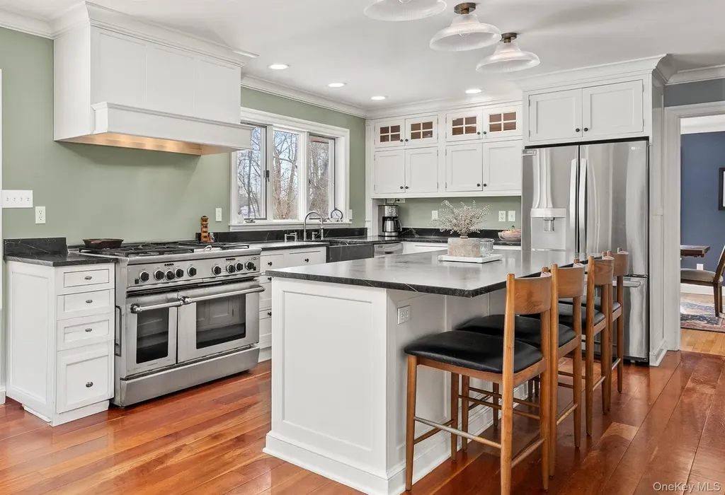 17 Elm Street Red Hook NY 12571
