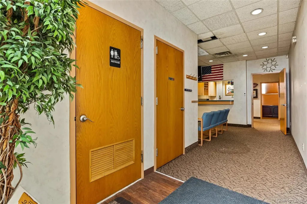 1171 Old Country Road Plainview NY 11801