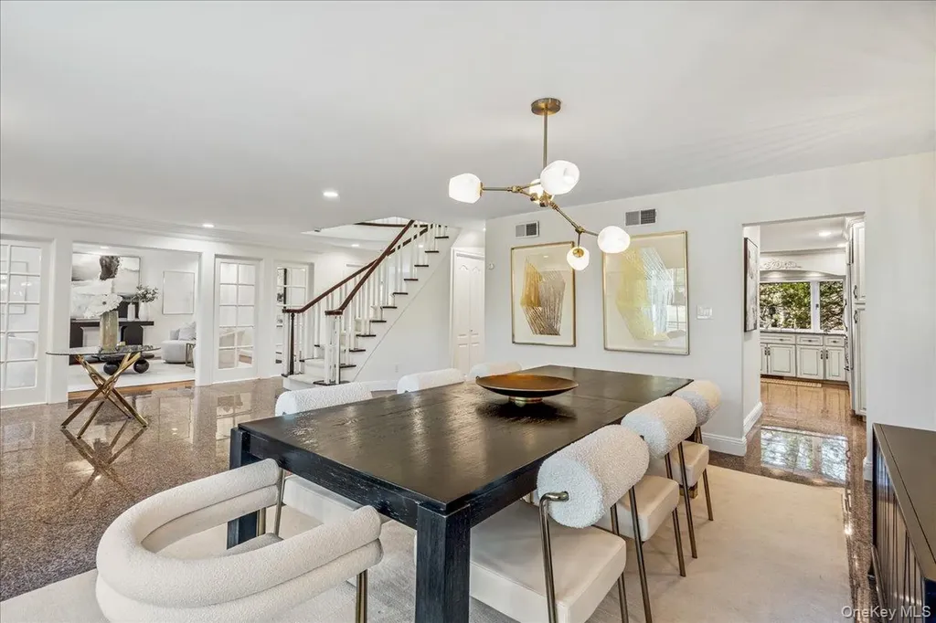 29 Winter Lane Dix Hills NY 11746