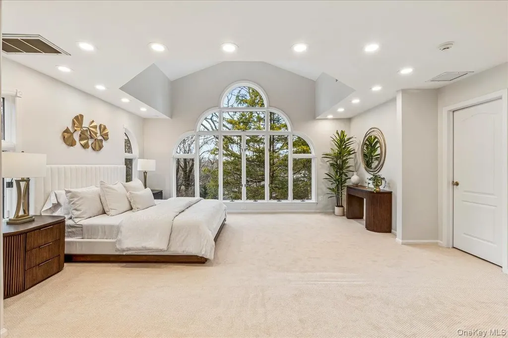 29 Winter Lane Dix Hills NY 11746