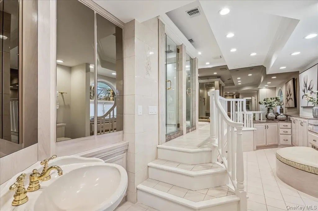 29 Winter Lane Dix Hills NY 11746
