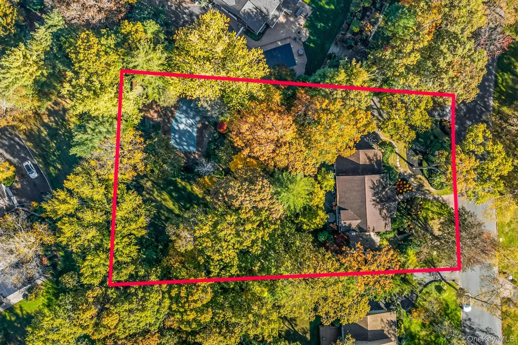 29 Winter Lane Dix Hills NY 11746