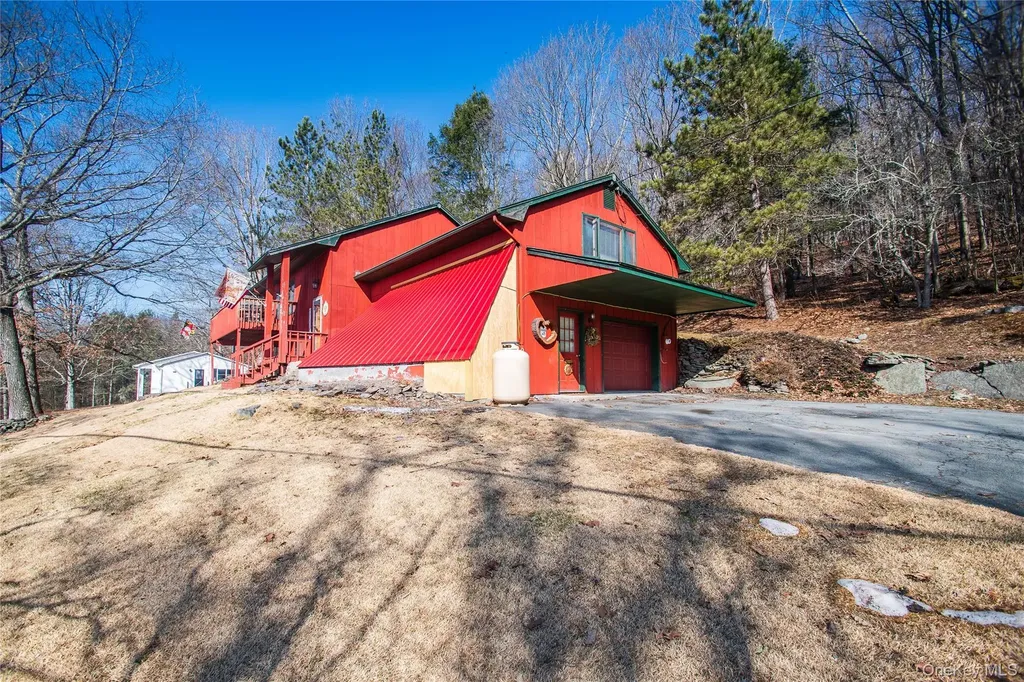 57 County Road 132 Hankins NY 12741