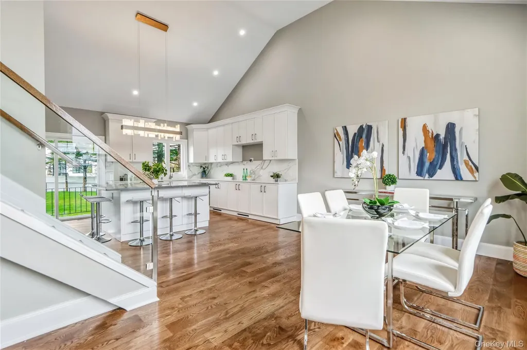 6 Adrienne Drive Old Bethpage NY 11804