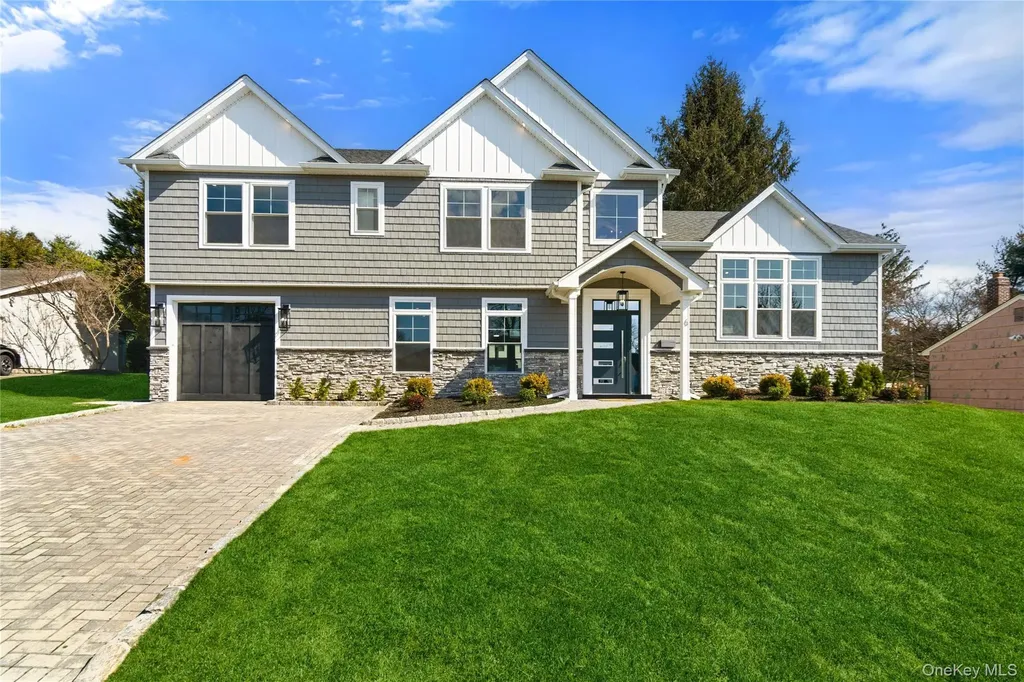 6 Adrienne Drive Old Bethpage NY 11804