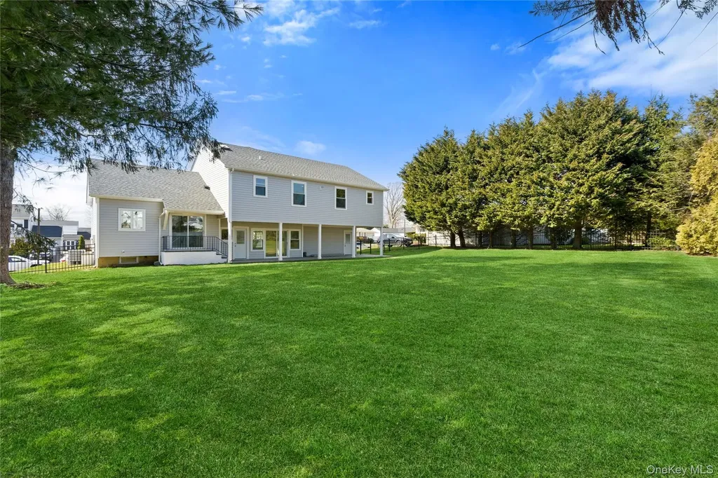 6 Adrienne Drive Old Bethpage NY 11804