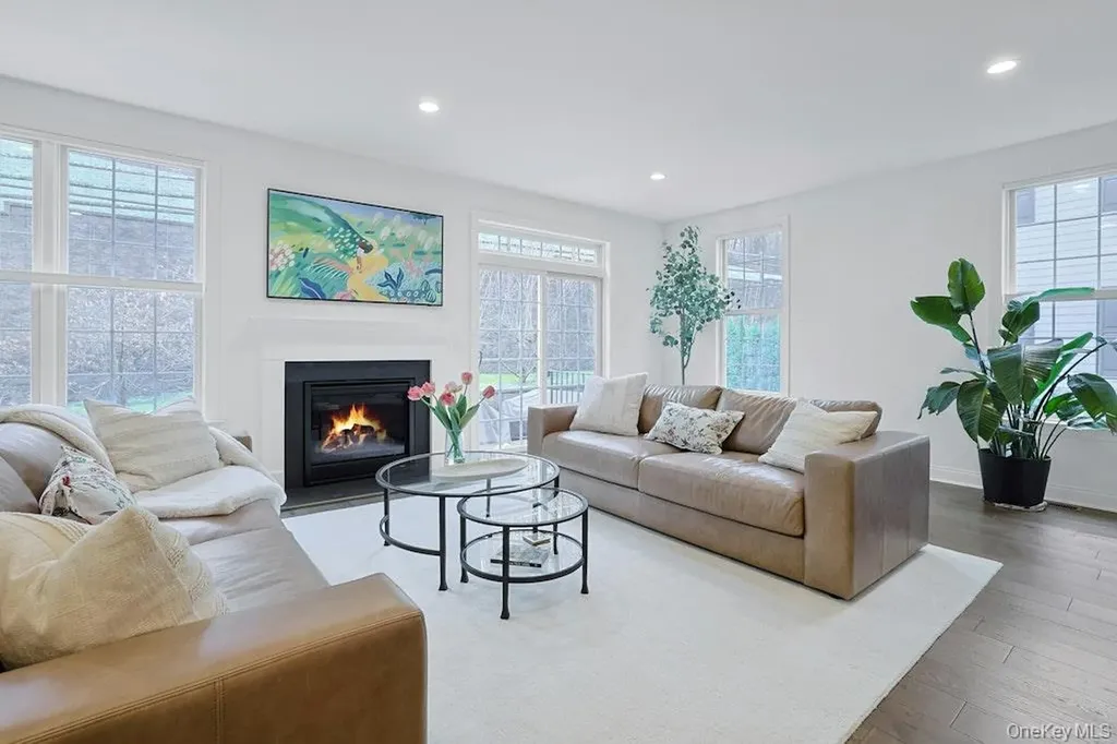 57 Dennis Lane Pleasantville NY 10570