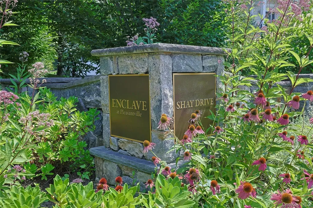 57 Dennis Lane Pleasantville NY 10570