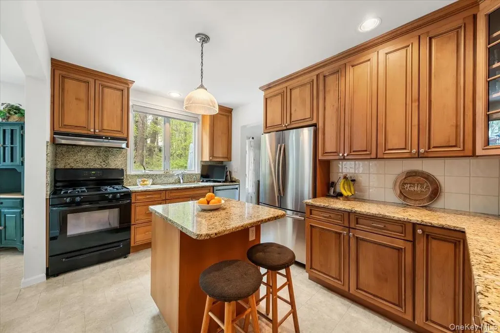 616 Ashford Avenue Ardsley NY 10502