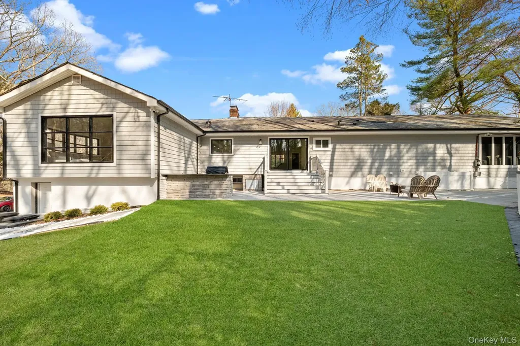 111 Mill River Road Upper Brookville NY 11771