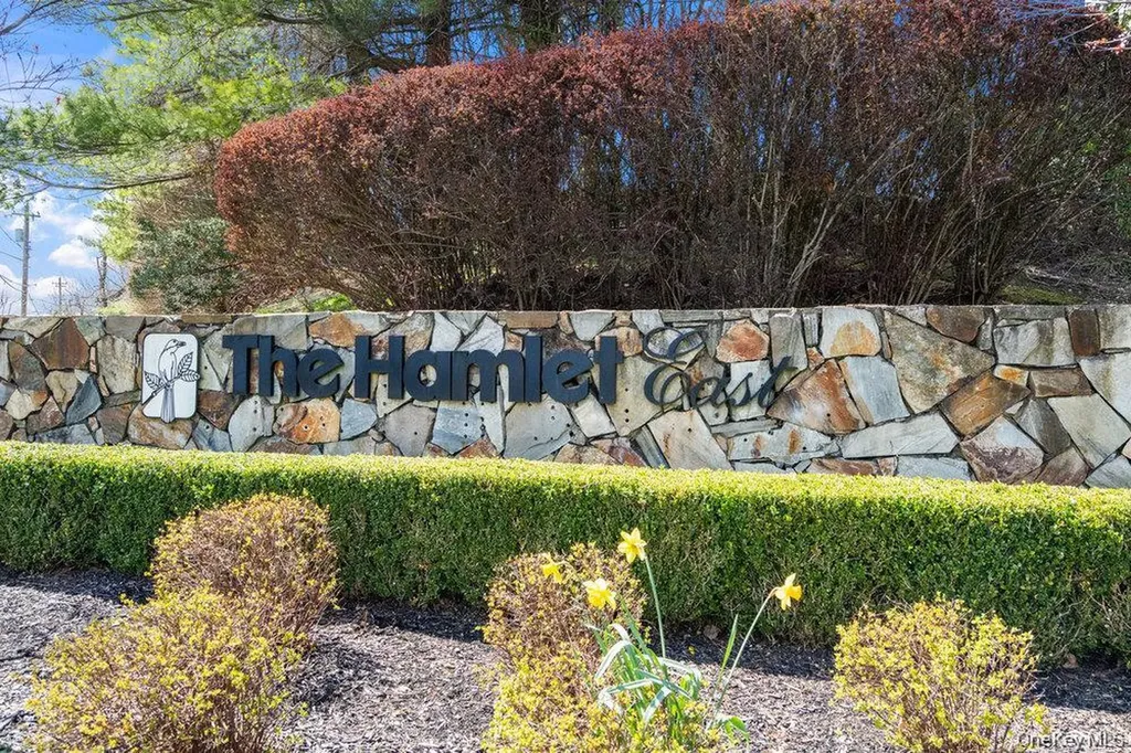 124 Foxwood Drive Jericho NY 11753