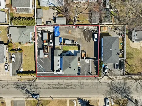 150 N Delaware Avenue Lindenhurst NY 11757