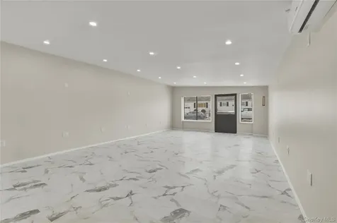 150 N Delaware Avenue Lindenhurst NY 11757