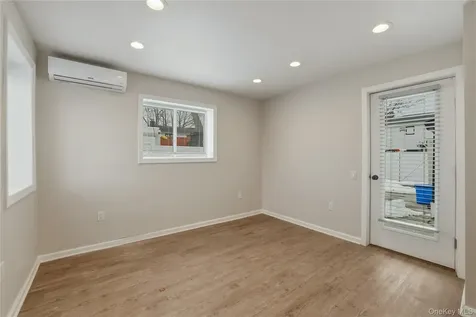 150 N Delaware Avenue Lindenhurst NY 11757