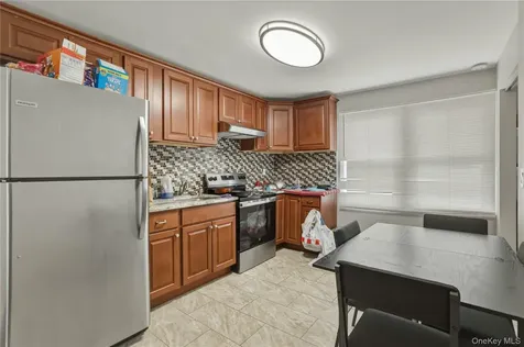 150 N Delaware Avenue Lindenhurst NY 11757