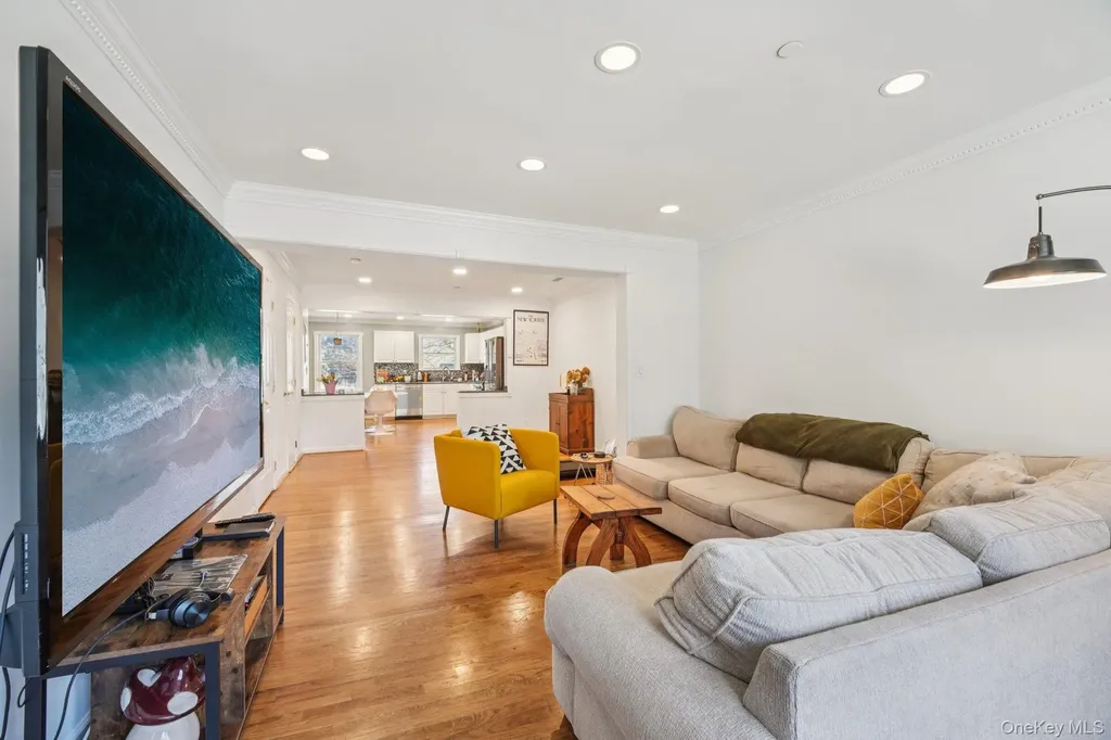 162 Harding Avenue White Plains NY 10606