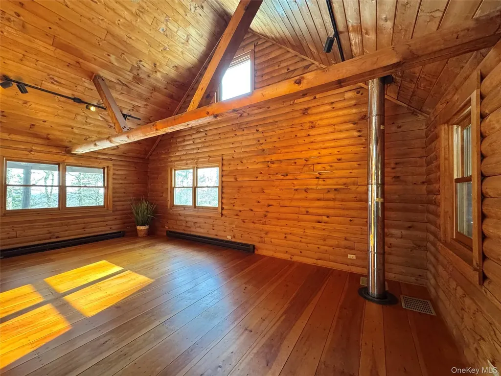 380 Easy Street Catskill NY 12414