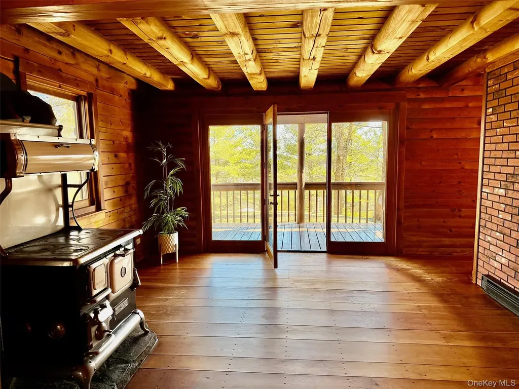 380 Easy Street Catskill NY 12414