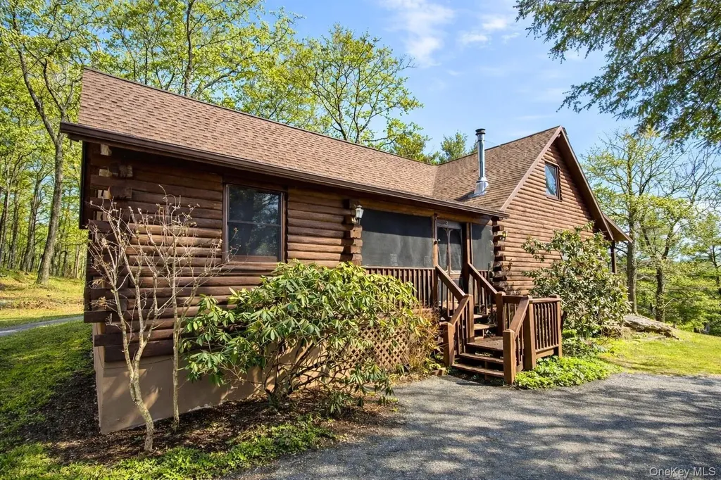380 Easy Street Catskill NY 12414