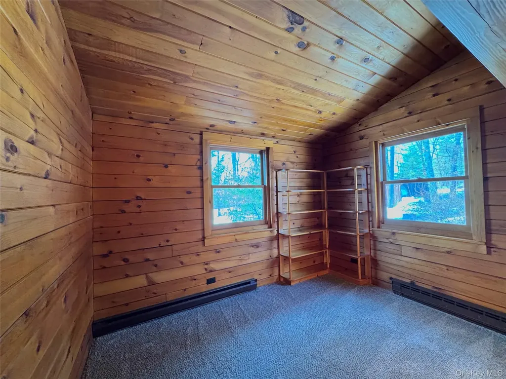 380 Easy Street Catskill NY 12414