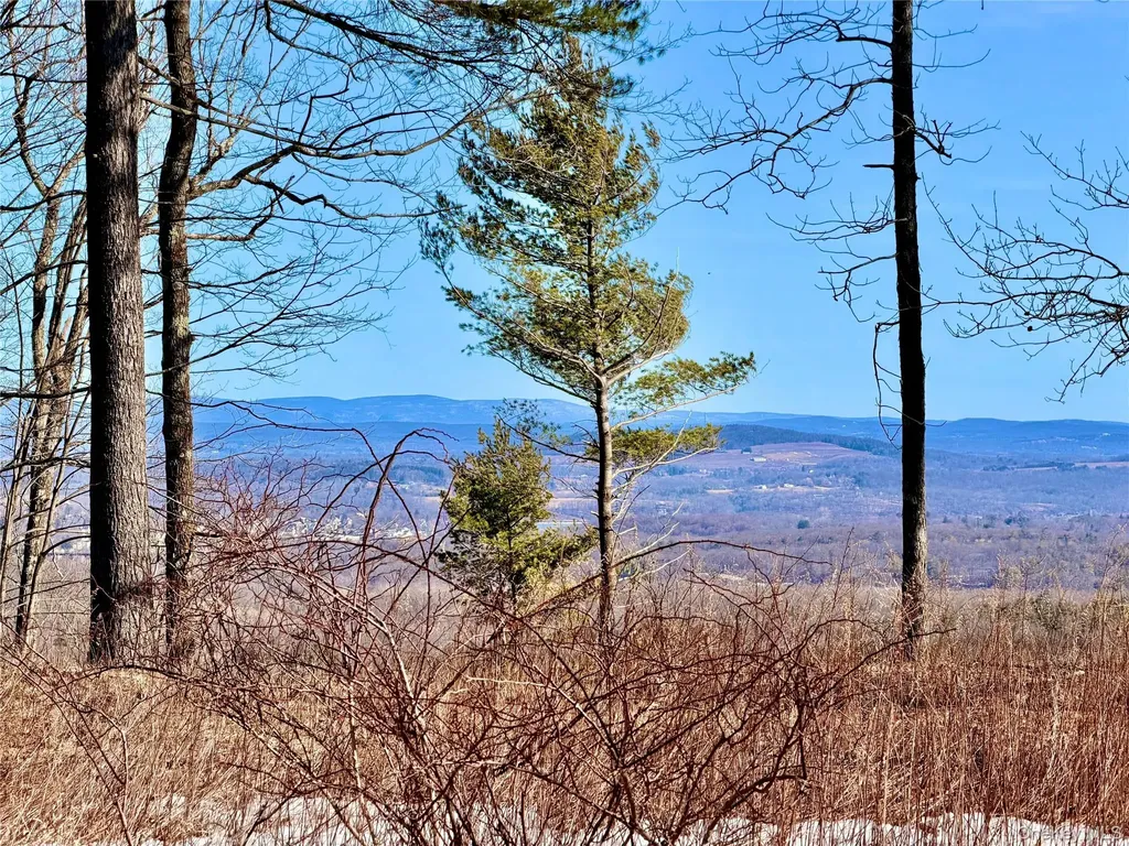 380 Easy Street Catskill NY 12414