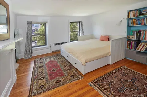 21-13 45th Avenue Long Island City NY 11101