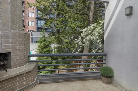 21-13 45th Avenue Long Island City NY 11101