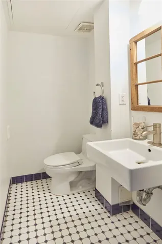 21-13 45th Avenue Long Island City NY 11101